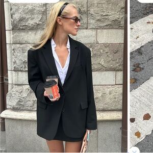 DJERF AVENUE - Black Oversized Blazer- Brand new.